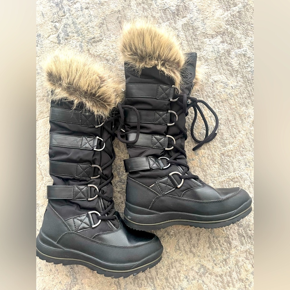 Guess Snow Boots!